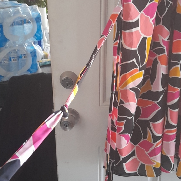 Forever 21 Summer Dress - Picture 4 of 8